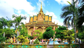 Experience Vietnam’s heritage with visa-prepared tours